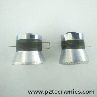 Ultrasone reinigingstransducer